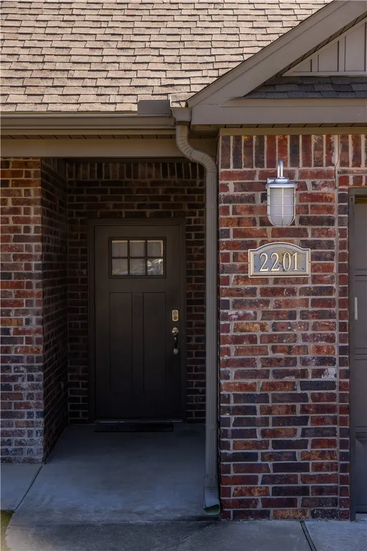 2201 Aspen, Siloam Springs, AR 72761 - #2