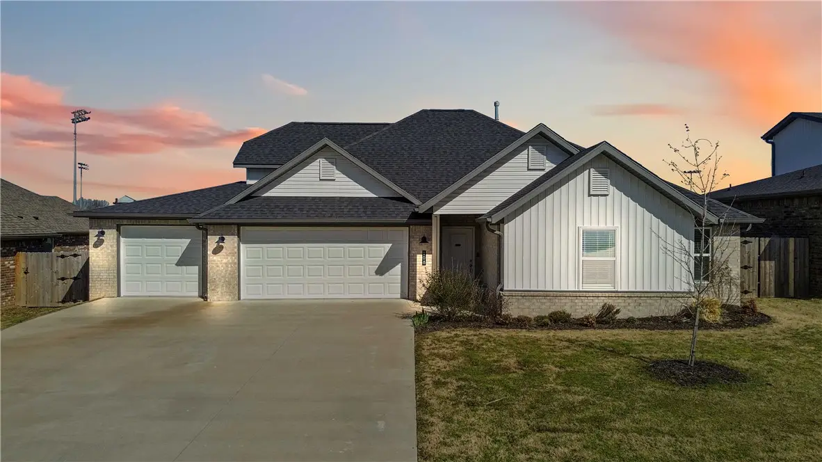 108 Phyllis Farm Road, Prairie Grove, AR 72753 - #1