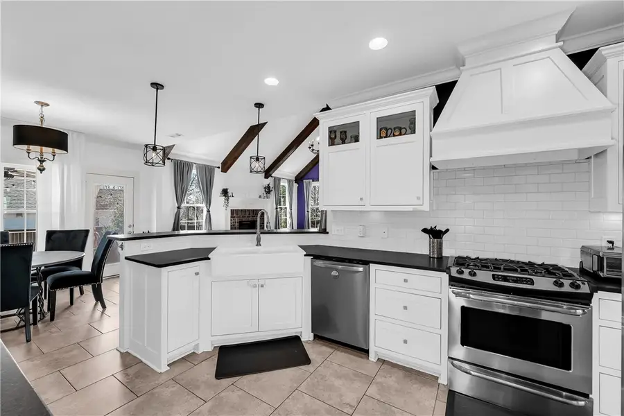 1013 Charing Cross, Cave Springs, AR 72718 - #3