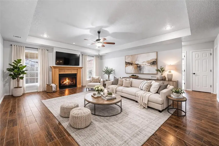 801 Pinoak Street, Centerton, AR 72719 - #3