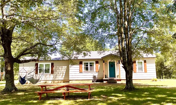 31678 295 Highway, Hindsville, AR 72738