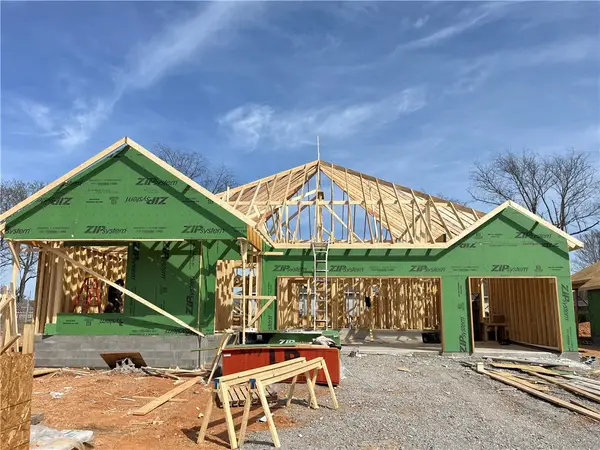 6703 Crabapple Street, Bentonville, AR 72713