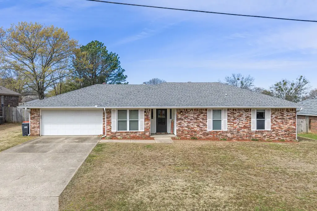 1509 N 11th Street, Van Buren, AR 72956 - #1