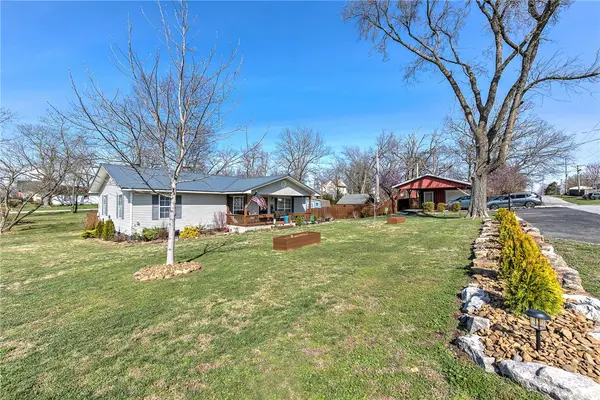 304 Akron Street, Gravette, AR 72736