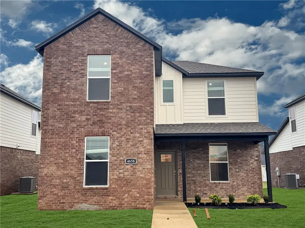 351 S Neon Avenue, Fayetteville, AR 72704 - #1