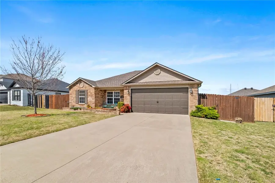 3780 Kelso Avenue, Springdale, AR 72764 - #3