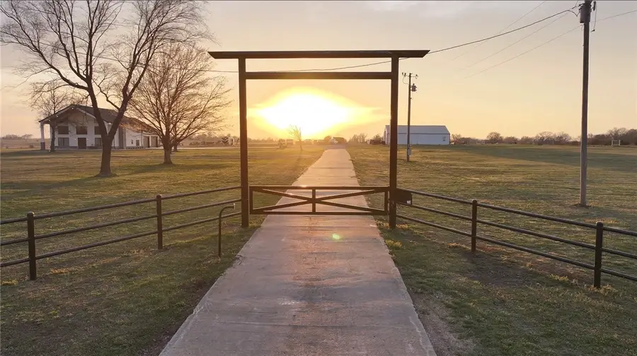 13917 Hwy 82, Tahlequah, OK 74464 - #2