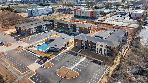 3329 SE Mp Parkway #102, Bentonville, AR 72712