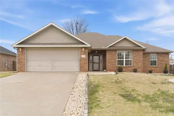 194 Hailey Drive, Centerton, AR 72719