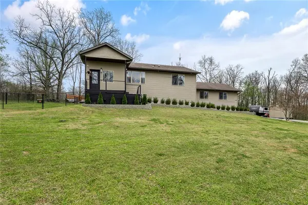 8126 Blackberry Way, Decatur, AR 72722
