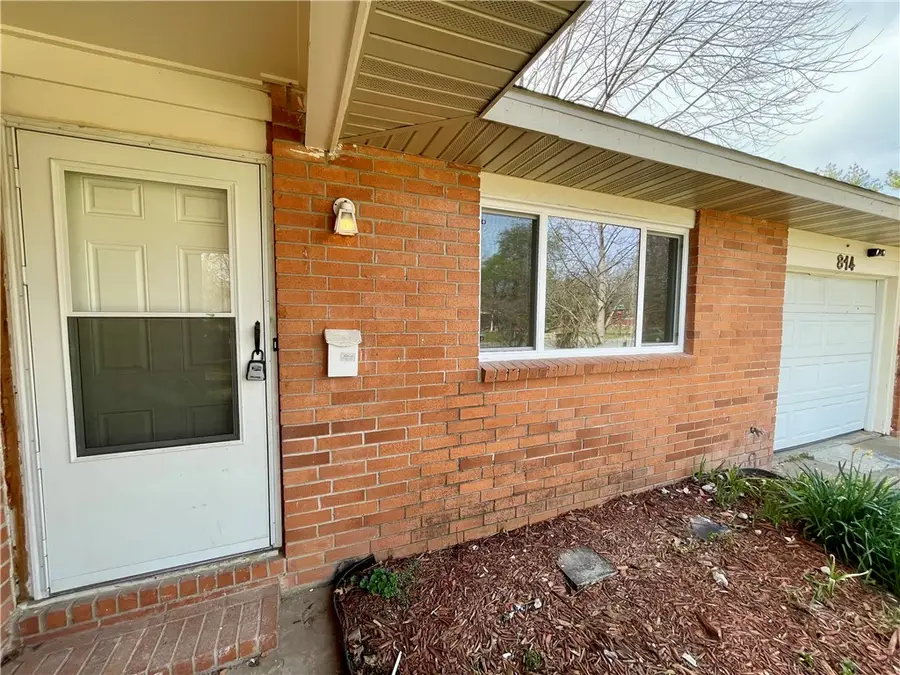 814 Gwen Street, Springdale, AR 72762 - #2