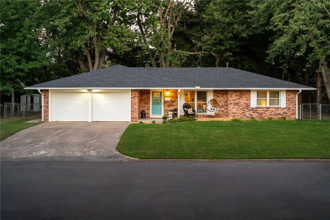 609 Dyer Street, Springdale, AR 72762 - #1