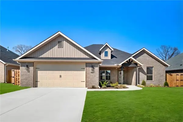 1350 Overcup Oak Lane, Bentonville, AR 72713