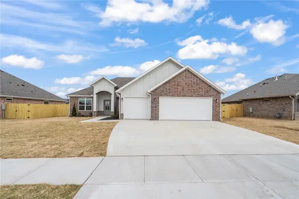 124 N Panther Avenue, Farmington, AR 72730