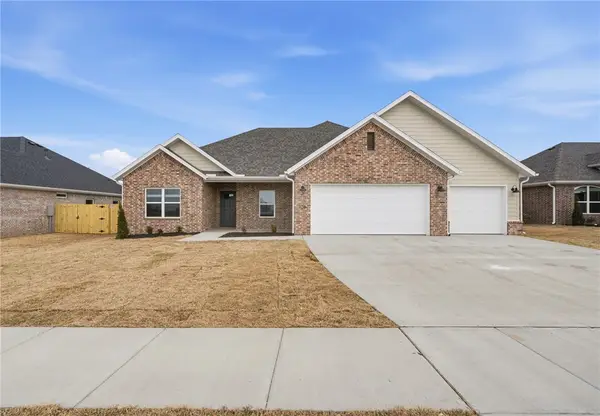 138 N Panther Avenue, Farmington, AR 72730