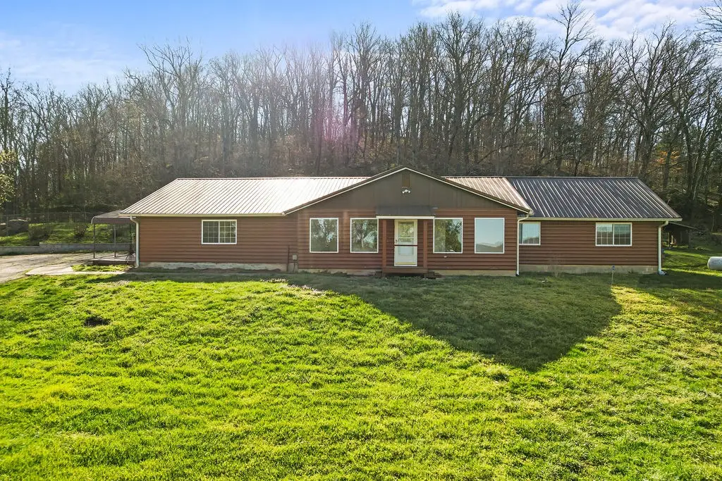 10910 S Whitehouse Road, Fayetteville, AR 72701 - #1