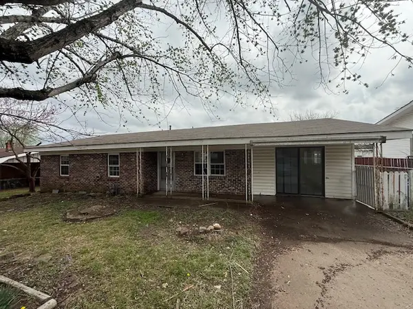 1901 Kris Drive, Ozark, AR 72949