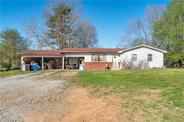 1434 S Monte Ne Road, Rogers, AR 72756