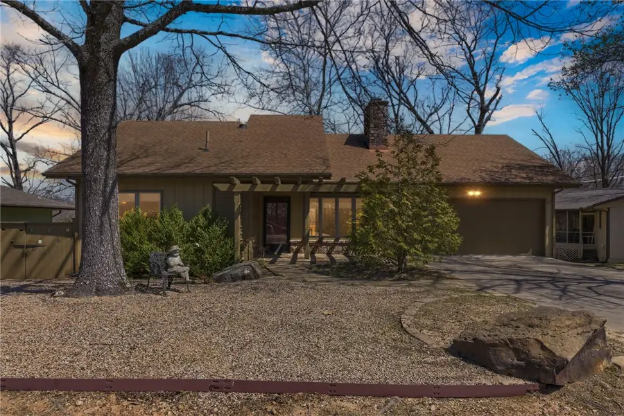 3 Kensington Drive, Bella Vista, AR 72715 - #2