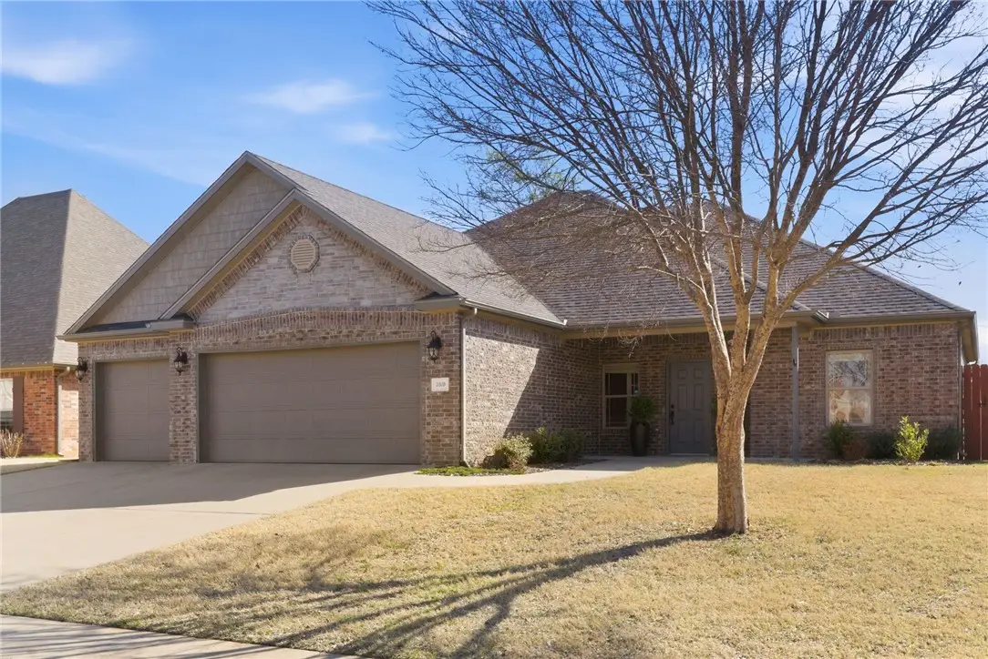 3819 N 3rd Street, Rogers, AR 72756 - #1