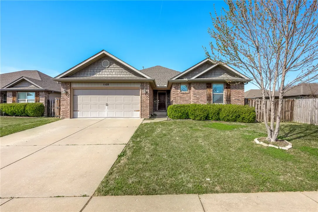 1109 W Cunningham Avenue, Rogers, AR 72758 - #1