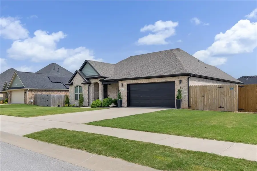 1295 Ruscello Avenue, Tontitown, AR 72762 - #2