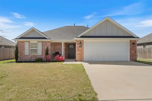 1037 Jameson Street, Tontitown, AR 72762