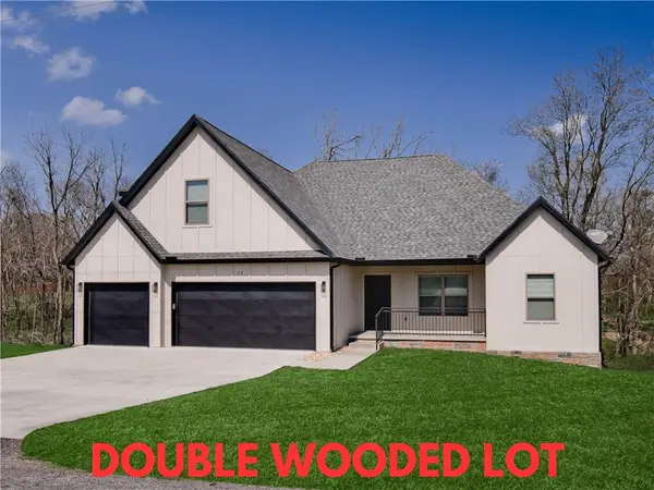 22 Cannich Drive, Bella Vista, AR 72715