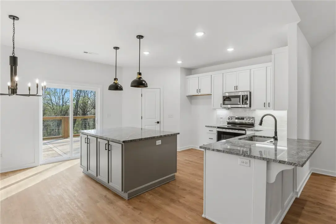 98 Selkirk Drive, Bella Vista, AR 72715 - #1