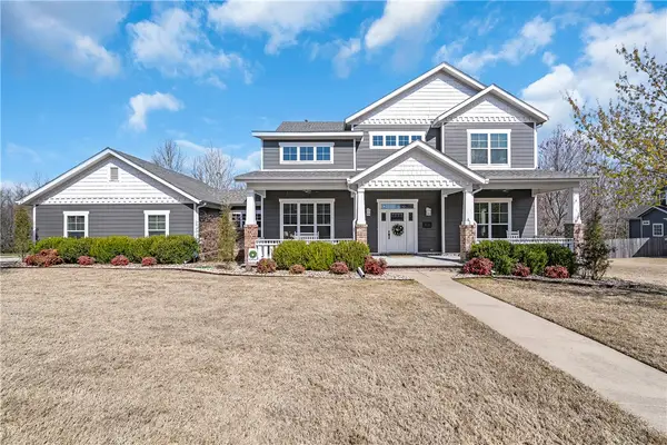 900 Towerhill Drive, Cave Springs, AR 72718