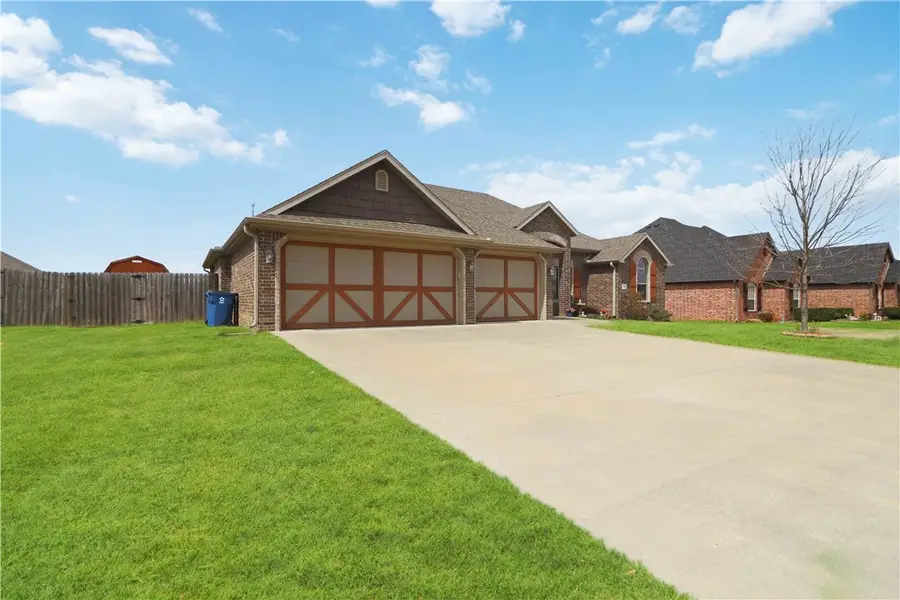 745 Harrison Street, Pea Ridge, AR 72751 - #2