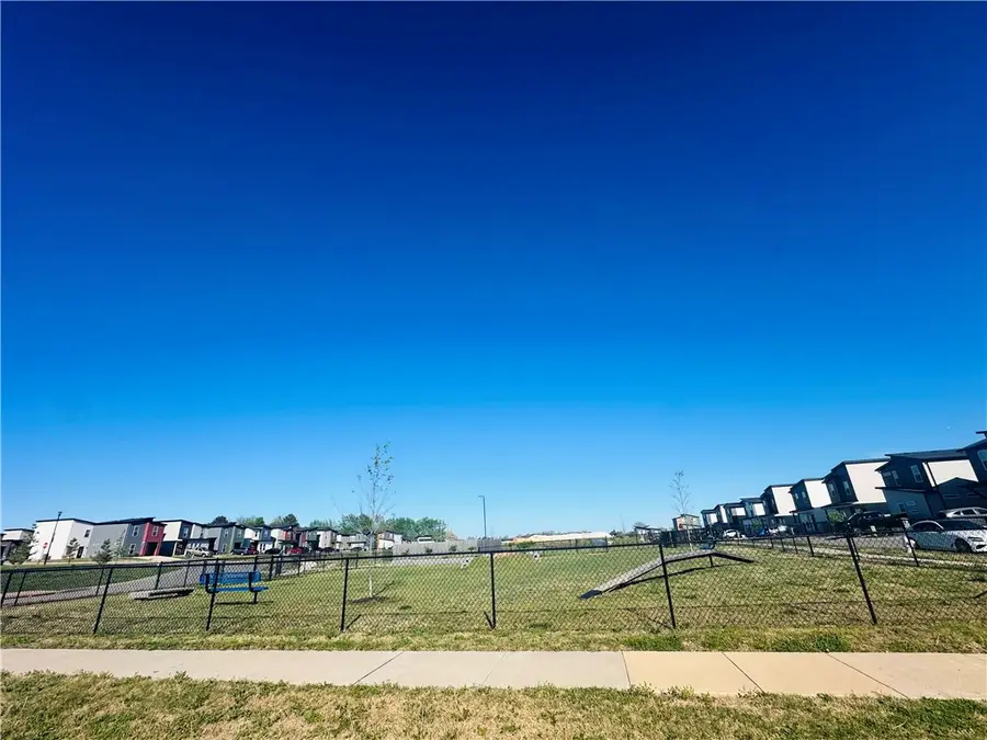 900 Massachusetts Avenue, Bentonville, AR 72713 - #3