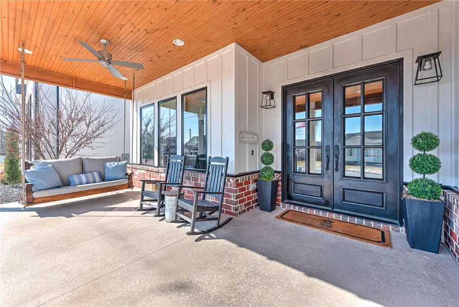 408 SW E, Bentonville, AR 72712 - #2