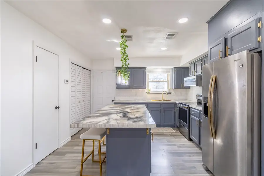 1306 N Nashville Avenue, Russellville, AR 72801 - #2