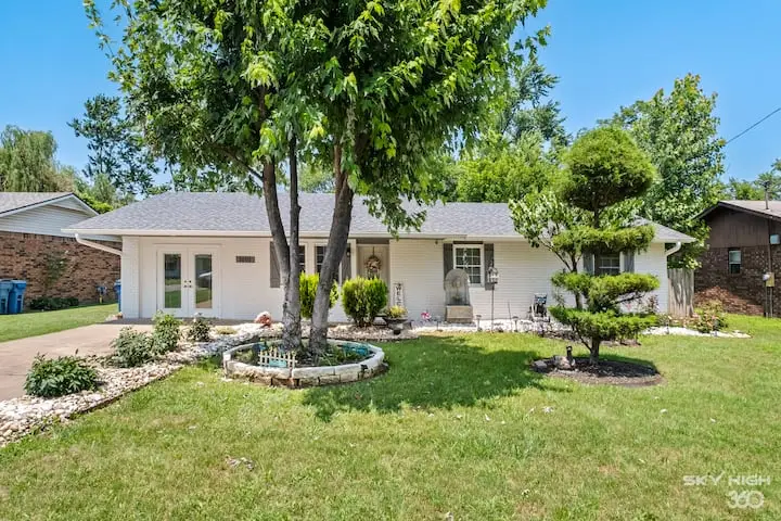 1001 11th Street, Bentonville, AR 72712 - #1