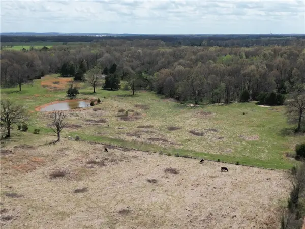 25 Graham, Gravette, AR 72736