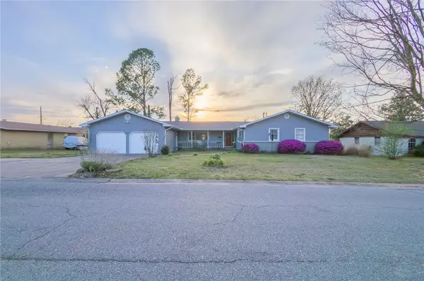 908 14th Place, Rogers, AR 72758