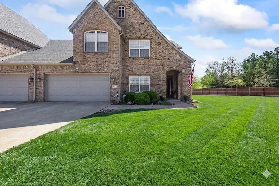 4017 N Meadow View Drive, Fayetteville, AR 72703 - #2