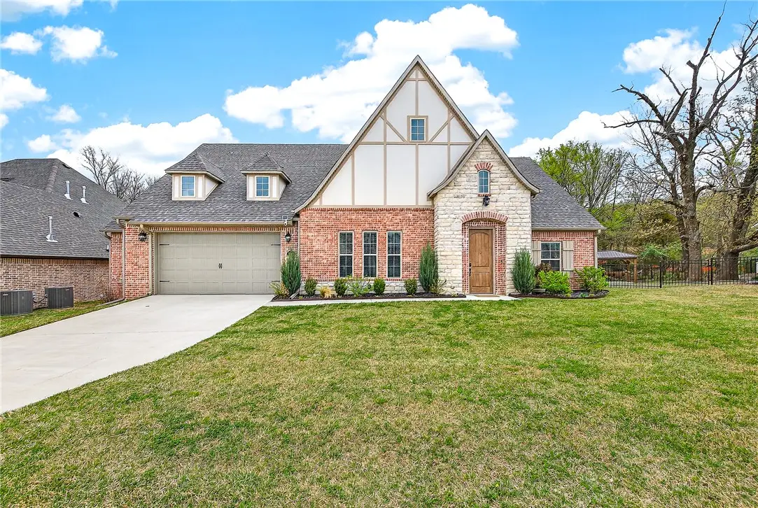 182 N Hawkstone Drive, Fayetteville, AR 72704 - #1