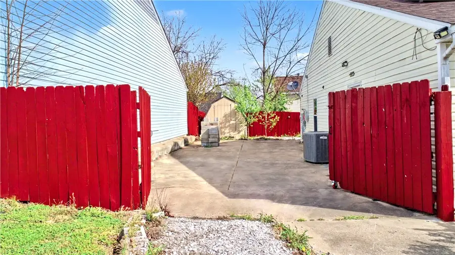 2511 W Ash Place, Rogers, AR 72758 - #3