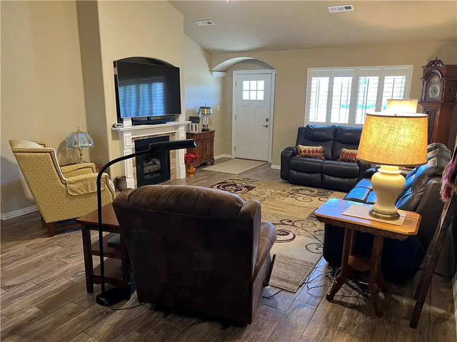 1708 Higgins Street, Pea Ridge, AR 72751 - #3