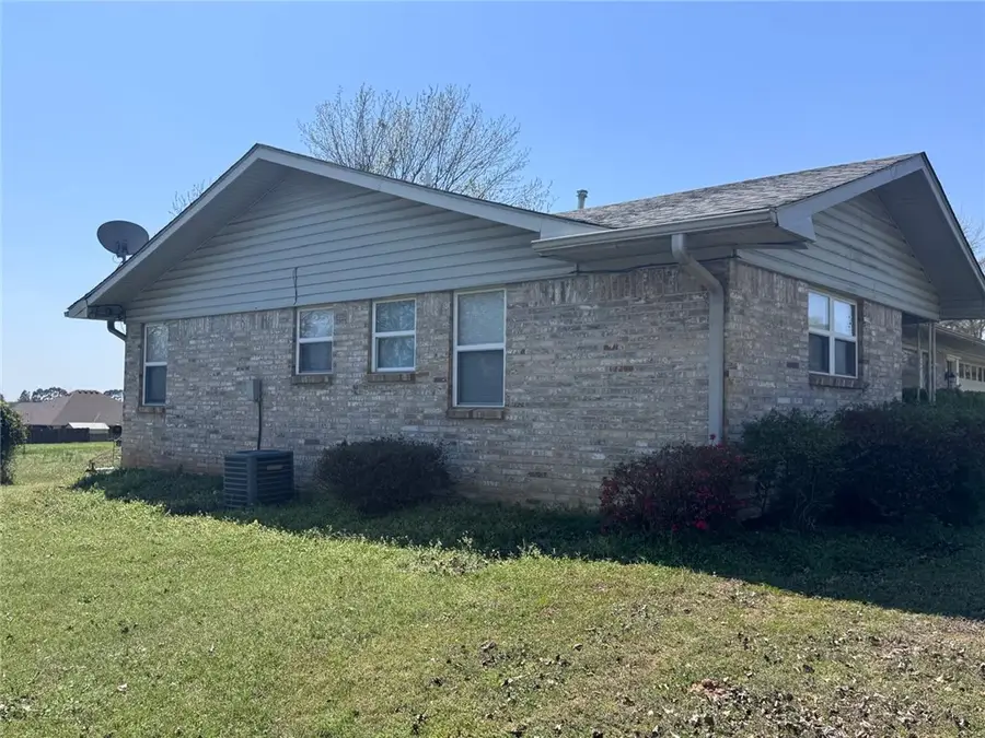 915 Maple Shade Road, Alma, AR 72921 - #2