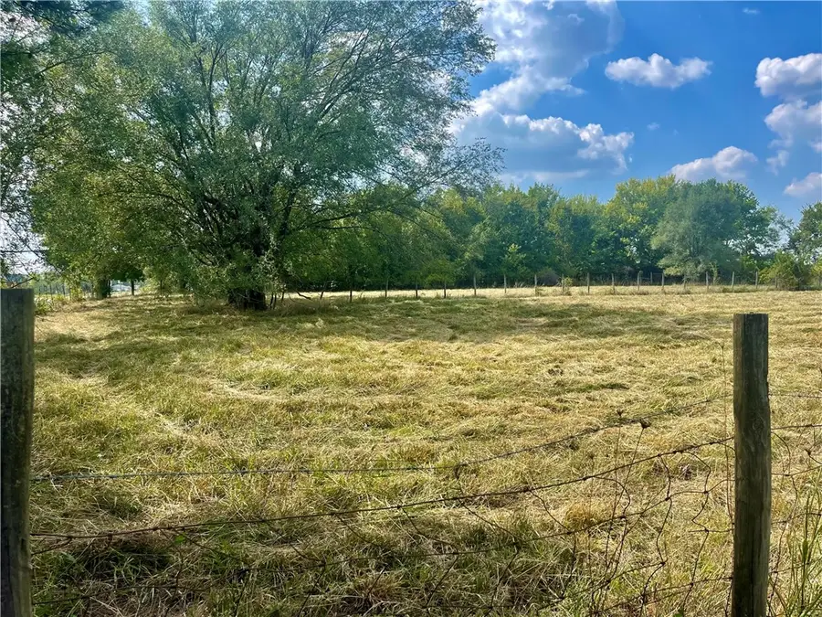 1215 E Pridemore Drive, Lincoln, AR 72744 - #2