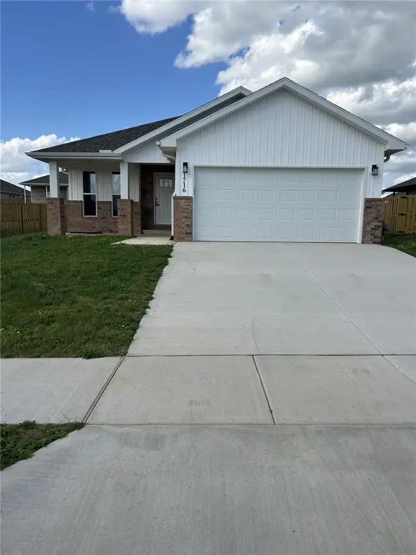 1716 Farmer Street, Pea Ridge, AR 72751