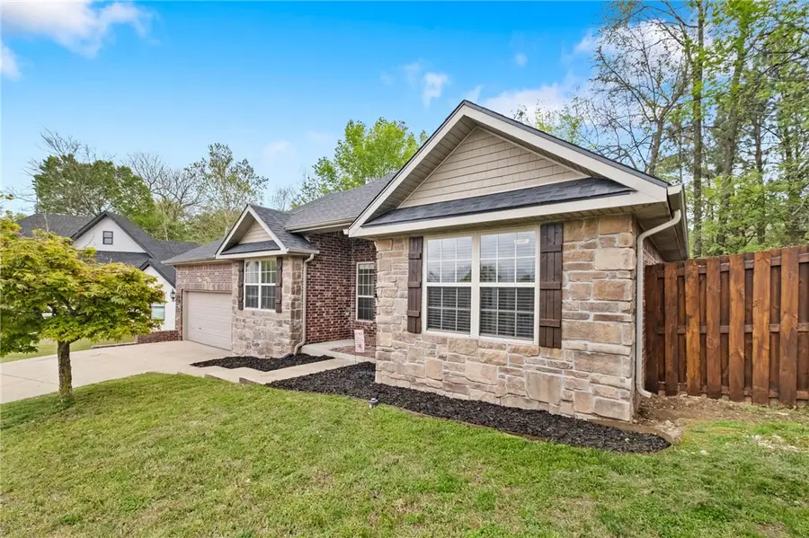 5097 W Ridgebury Place, Fayetteville, AR 72704 - #2