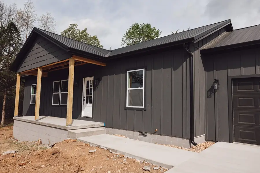 290 W Blue Jay, Diamond City, AR 72601 - #3