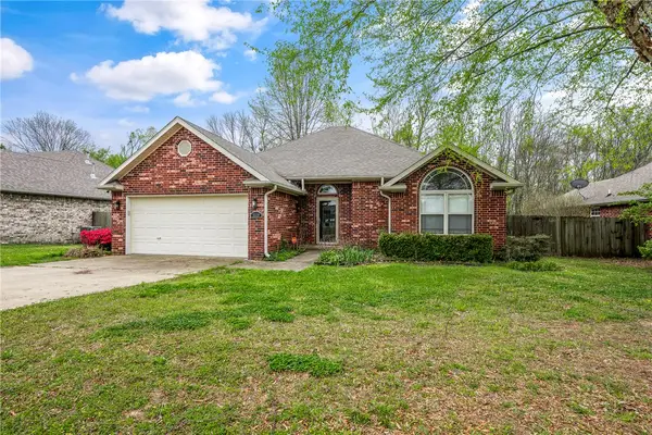 3529 Marsh Street, Fayetteville, AR 72704