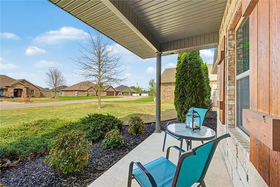 911 Hancock Street, Prairie Grove, AR 72753 - #2