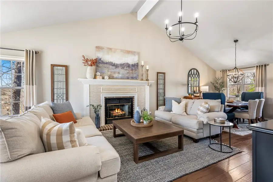 15 Pembroke Lane, Bella Vista, AR 72715 - #2