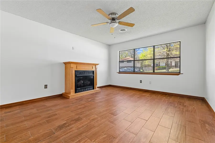 916 Quail Avenue, Harrison, AR 72601 - #3